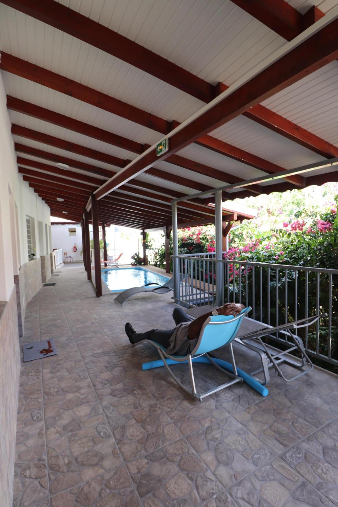 Les Gites De L'Union Les Abymes Room photo